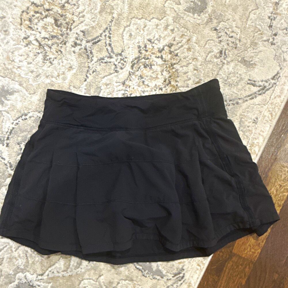 Lululemon Black Athletic Pull-On Skort w/ Pockets Short Length Size 6